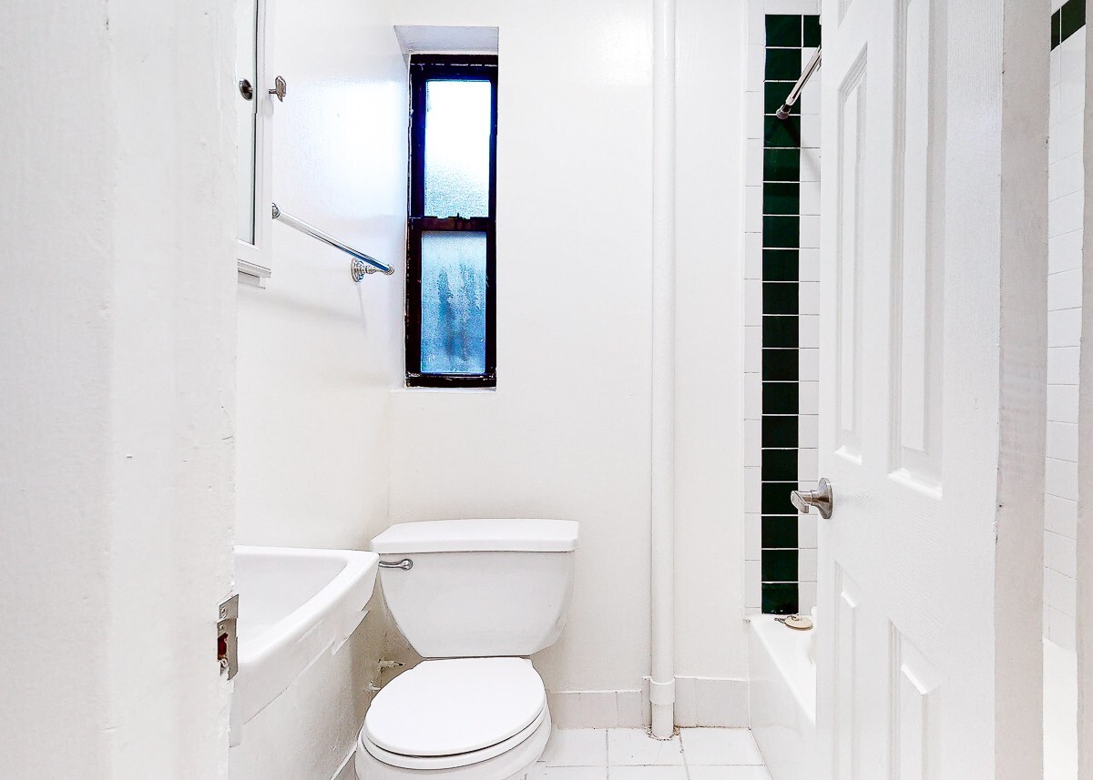 Building Photo - West 147th Street