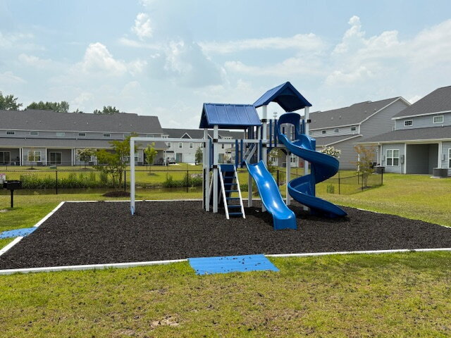 Building Photo - 2611 Virginia Mae Ln