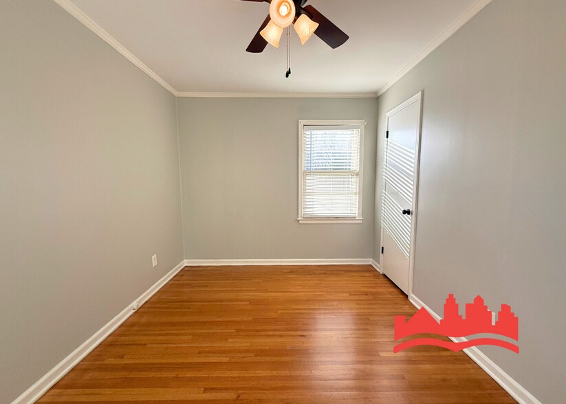 Building Photo - Welcome to this charming 3-bedroom, 1-bathroom home located in the vibrant city of Memphis, TN