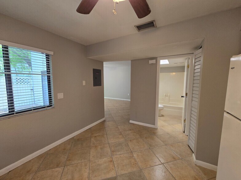 Building Photo - 7752 Tamara Lee Ct
