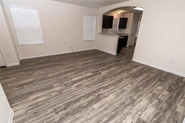 Building Photo - 2519 Montecito Ln