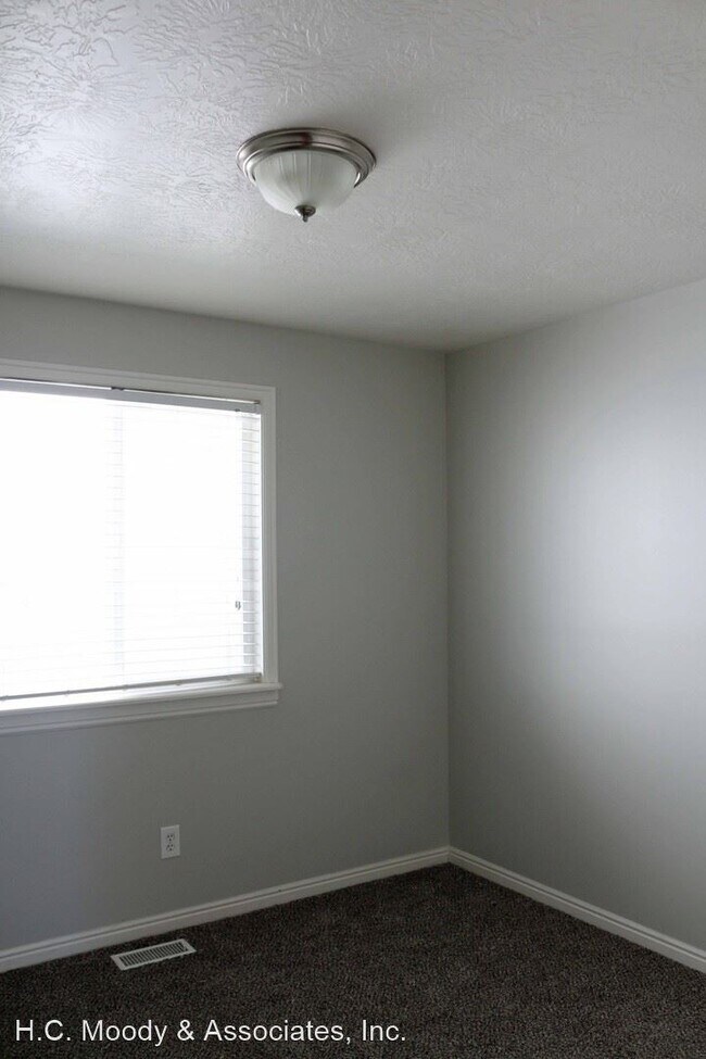 Building Photo - 3 br, 2 bath House - 12491 S. Rampart Way