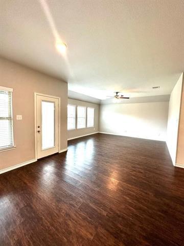Building Photo - 3140 Overlook Dr