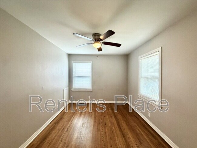 Building Photo - 4689 S Troost Ave