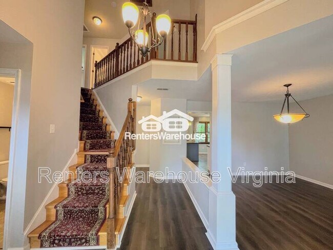 Building Photo - 2045 Cheshire Forest Ct