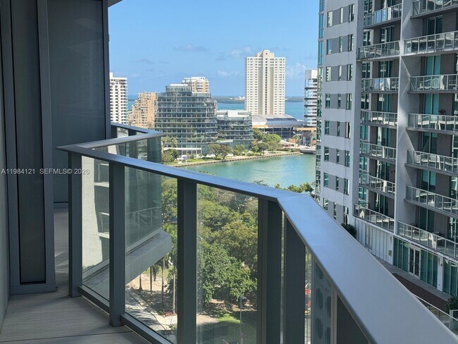 Building Photo - 77 SE 5th St