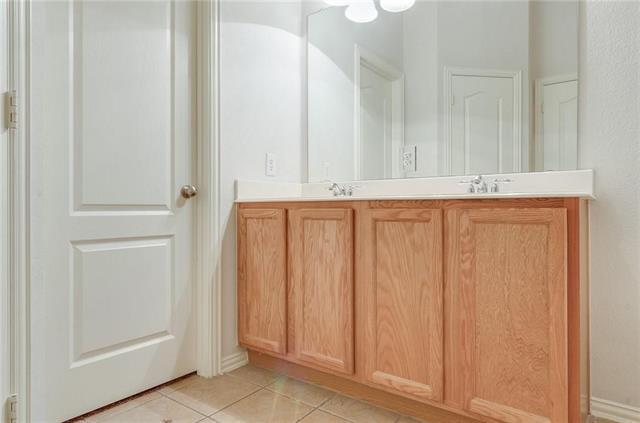 Building Photo - 2717 Sunlight Dr