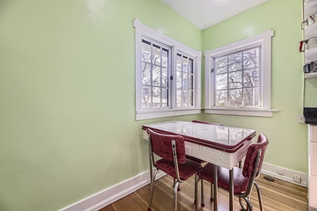 Building Photo - 3 BDR Oasis near Denver Botanic Gardens