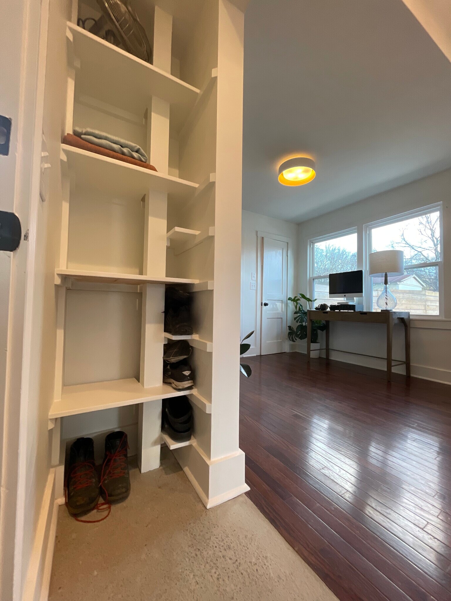 Building Photo - 129 Gordon Ter