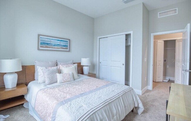 Building Photo - 2108 Broome St