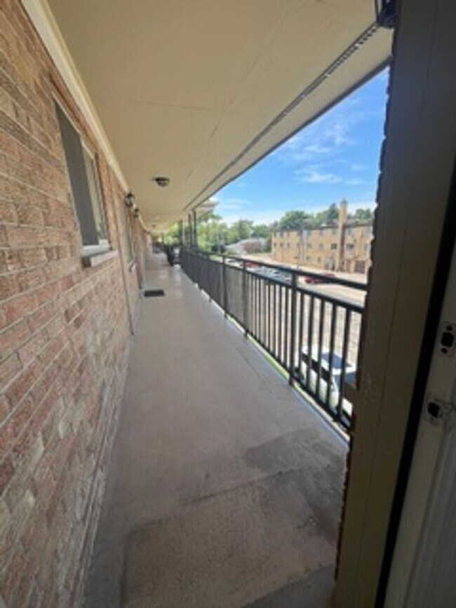 Building Photo - Salem Village Apartments LLC