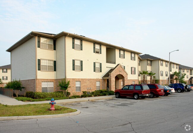 Raintree Apartments - Clermont, FL | Apartment Finder