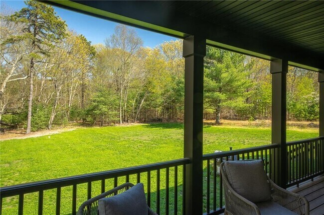 Building Photo - 450 Carrs Pond Rd