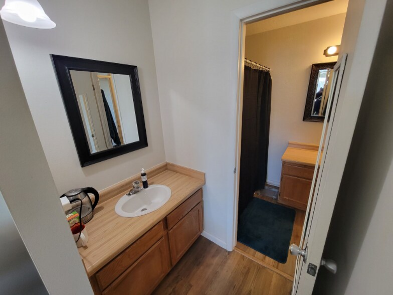 Building Photo - 341 E 2700 N