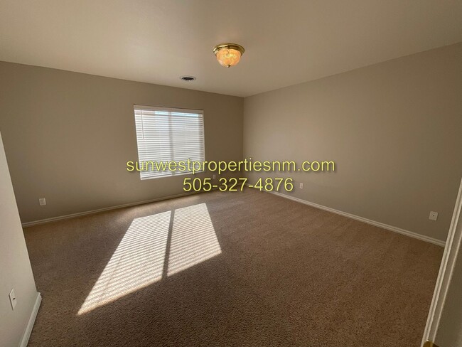 Building Photo - 3 Bedroom, 3 Bath, 2 Car Garage with Fenced Backyard Townhouse