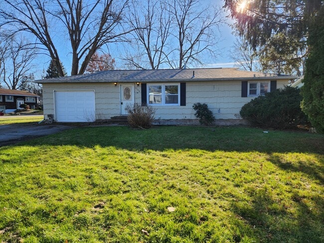 Primary Photo - 4140 Birchwood Dr N