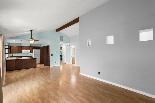 Building Photo - Contemporary One-Level 2 Bed/1 Bath Tranquil Retreat