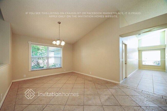 Building Photo - 437 Waterford Cir E