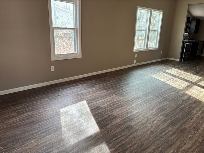 Building Photo - Ask About our Move in Special! Charming 3 Bed 1.5 Bath Home With Fenced Yard