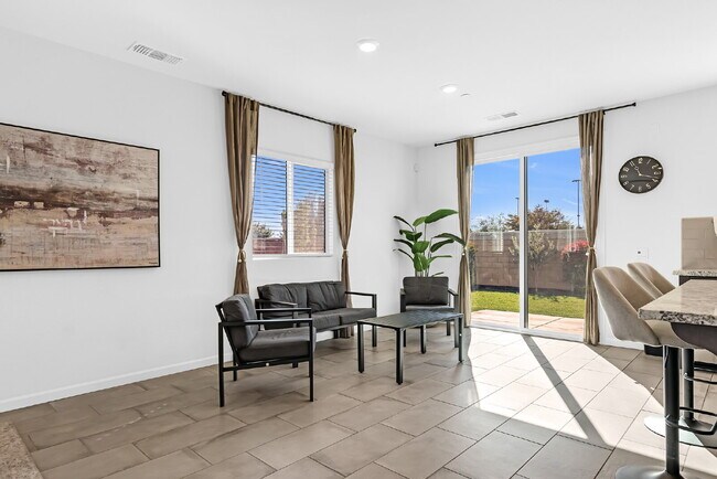 Building Photo - $3,100/mo move-in special for first three months - Modern Woodland Home with Solar and Privacy