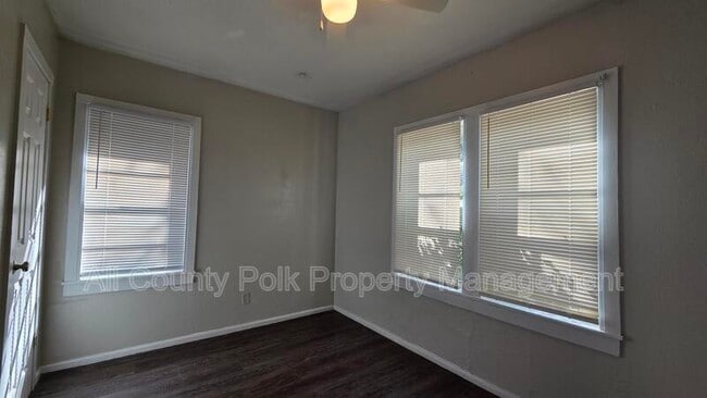 Building Photo - 103 Colonial Dr