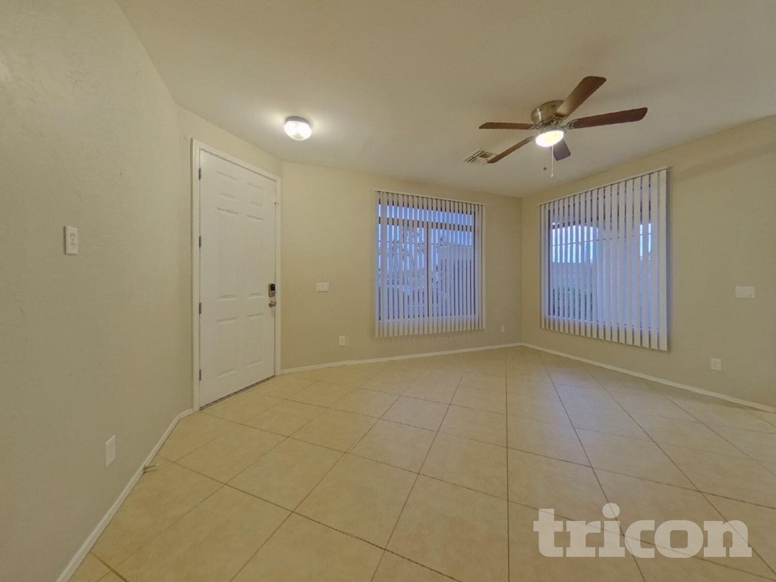 Building Photo - 735 S Bedford Dr