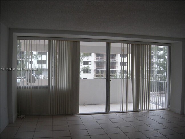 Building Photo - 7545 E Treasure Dr