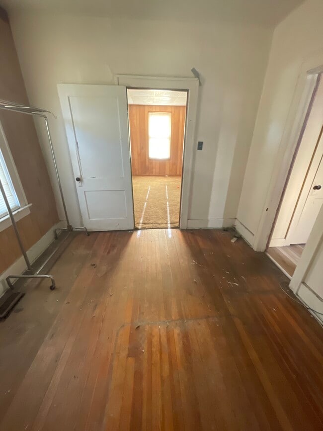 Building Photo - 2411 Madison Ave