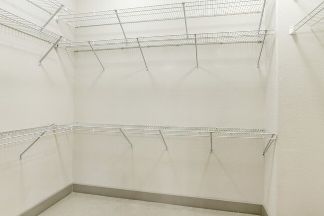 Building Photo - 1901 Post Oak Blvd