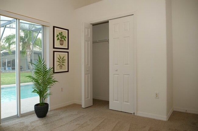 Building Photo - 4 Bedroom Pool Home Available Now!