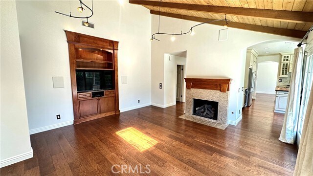 Building Photo - 5514 E Crater Lake Ave