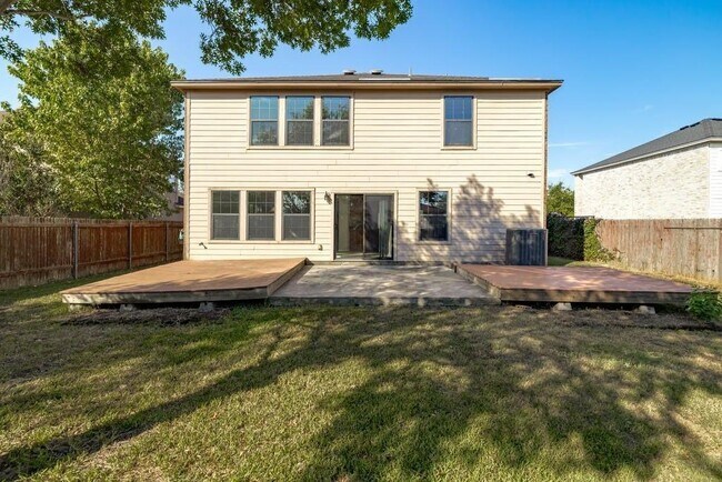 Building Photo - 204 Lauren Loop