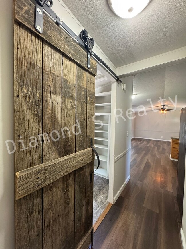Building Photo - Nice & Clean Mobile Home for Lease!
