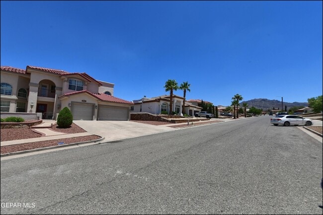 Building Photo - 6732 Pearl Ridge Dr