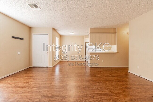 Building Photo - 618 Welston Cir