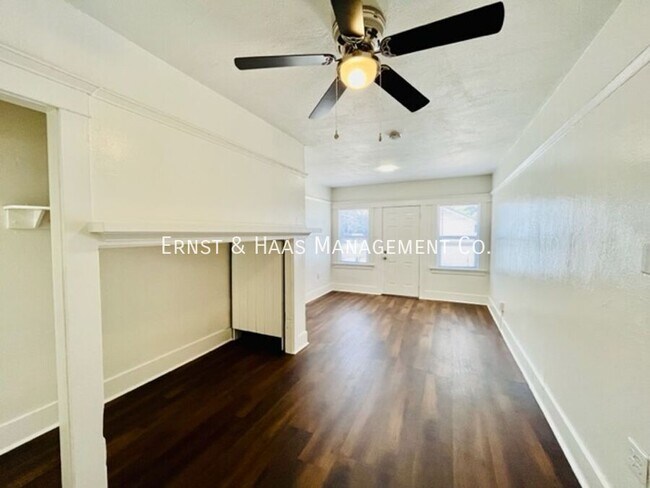 Building Photo - 826 Magnolia Ave