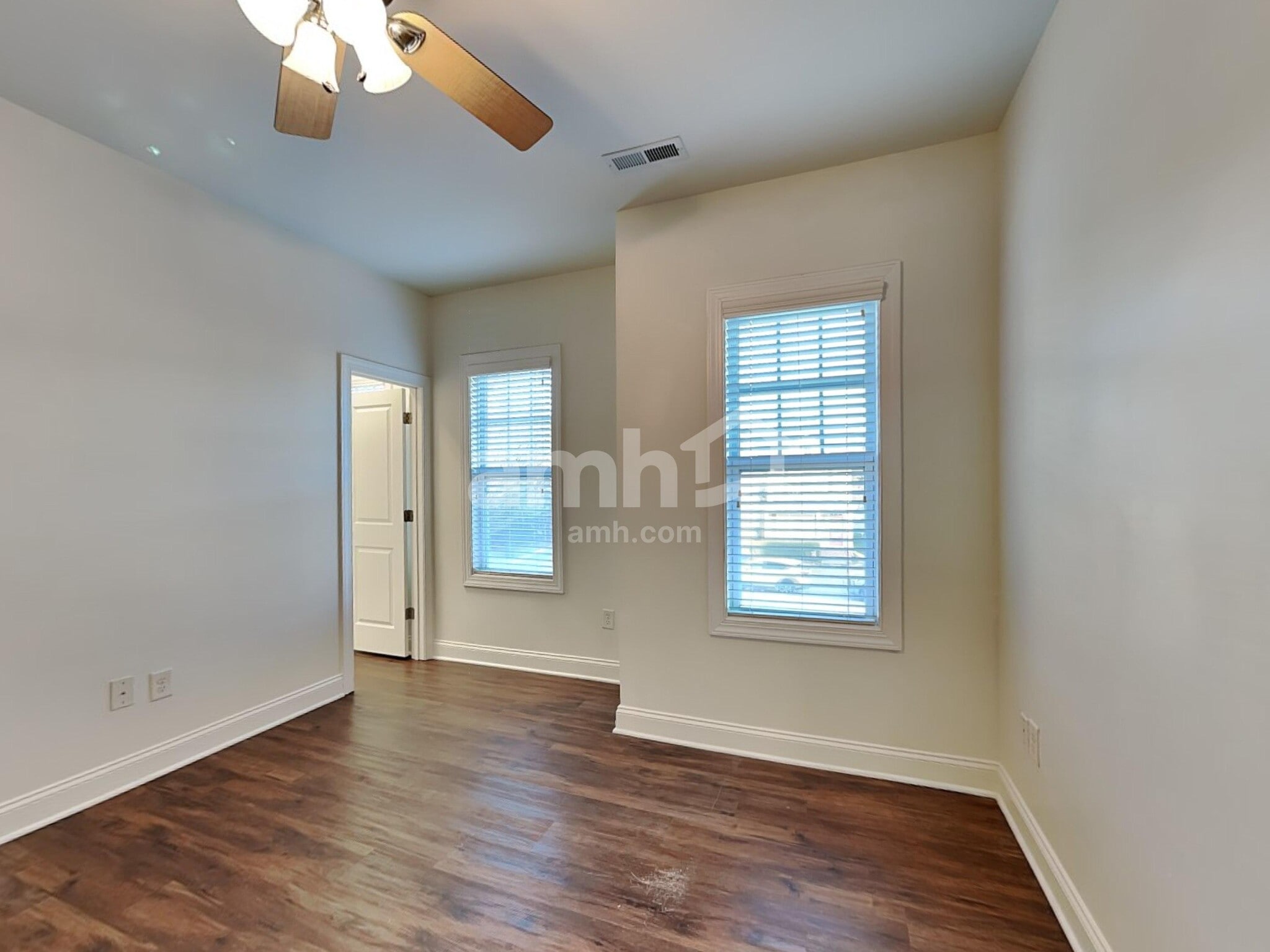 Building Photo - 107 Windy Creek Ln