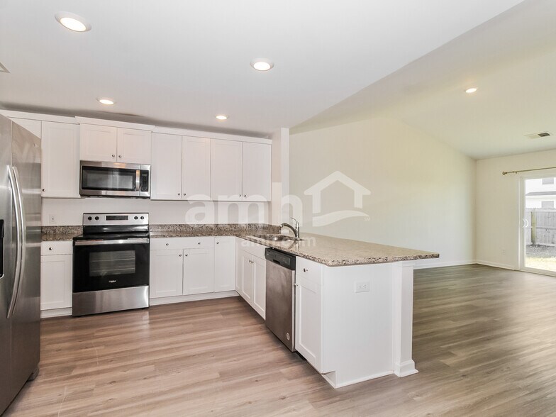 Building Photo - 1341 John Swann St