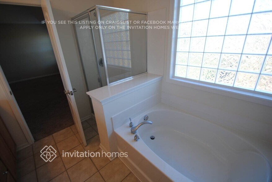 Building Photo - 13301 Eastfield Village Ln