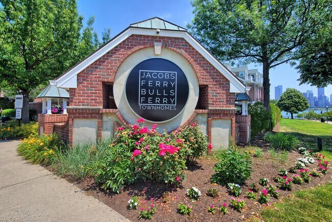 Building Photo - 454 Albany Ct