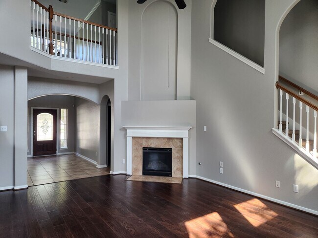 Building Photo - 20676 Oakhurst Meadows Dr