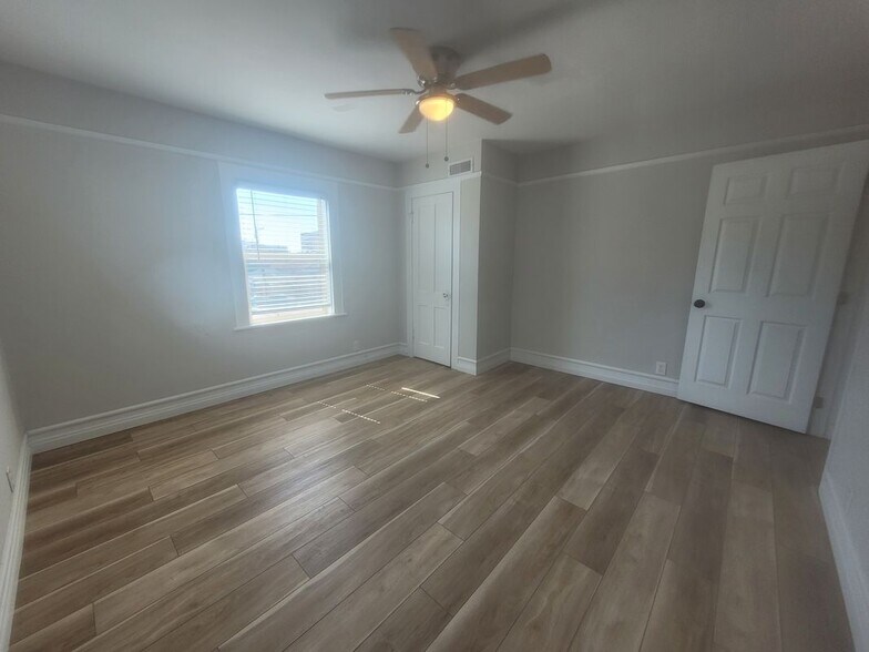 Building Photo - 4143.5 Cleveland