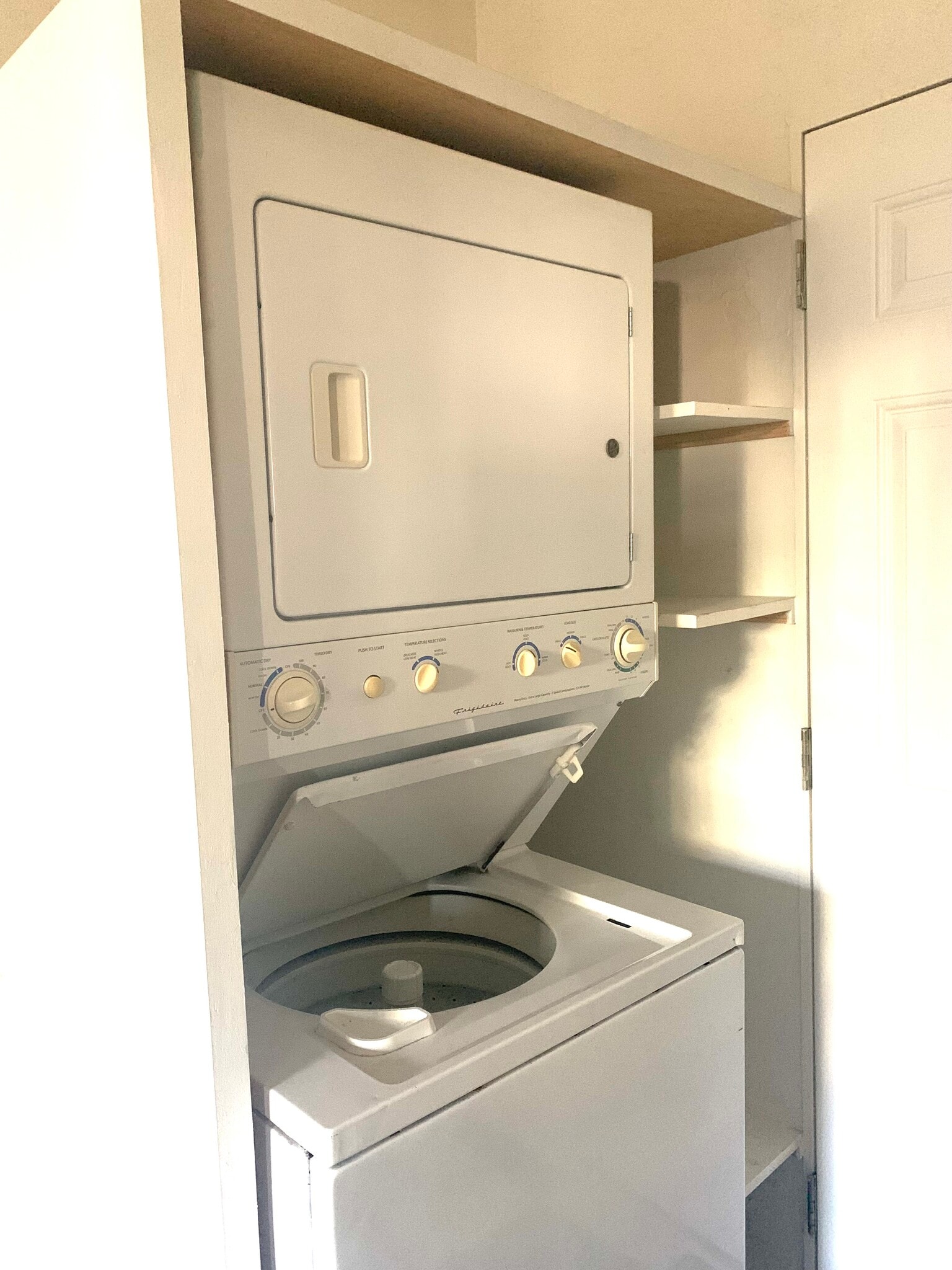 Building Photo - 1237 25th St