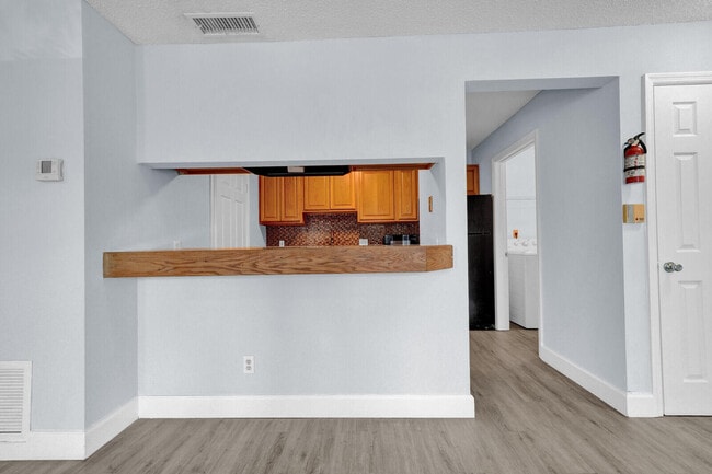 Building Photo - 2301 N Congress Ave