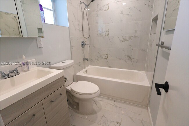 Building Photo - 3610 SW 106th Ave