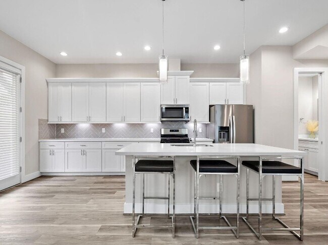 Building Photo - Luxury New Construction for Lease – 3BR / 2.5BA | Greater Independence Heights | Gated Community ?