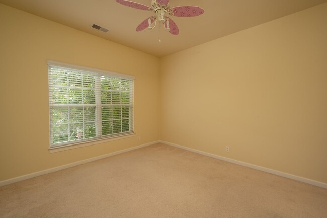 Building Photo - **LUXURIOUS GATED COMMUNITY IN FRANKLIN ZO...
