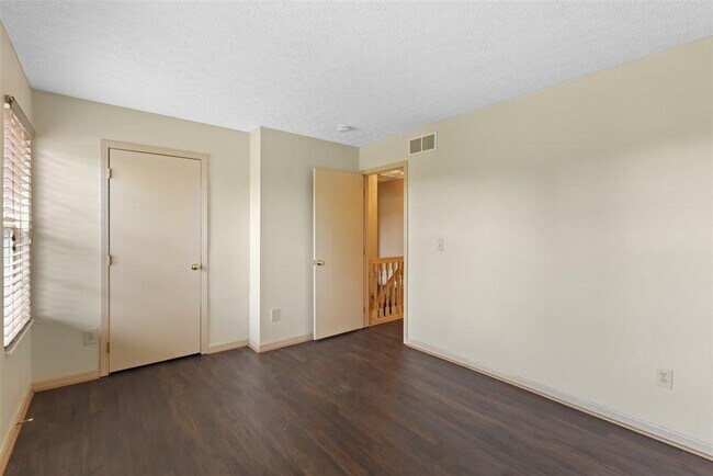 Building Photo - 6529 Centennial Dr