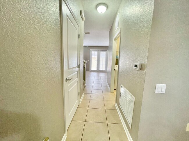 Building Photo - Awesome Townhome for rent at Windermere