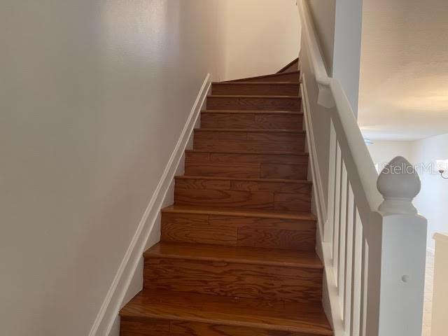 Building Photo - 915 Vineland Pl